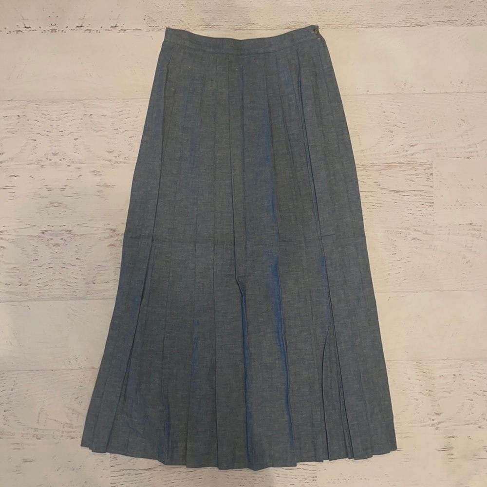Breeches vintage size 8 pleated denim skirt